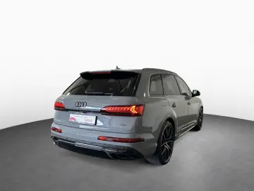 AUDI Q7 55 TFSI COMPETITION S LINE 7 SITZE AHK PANO