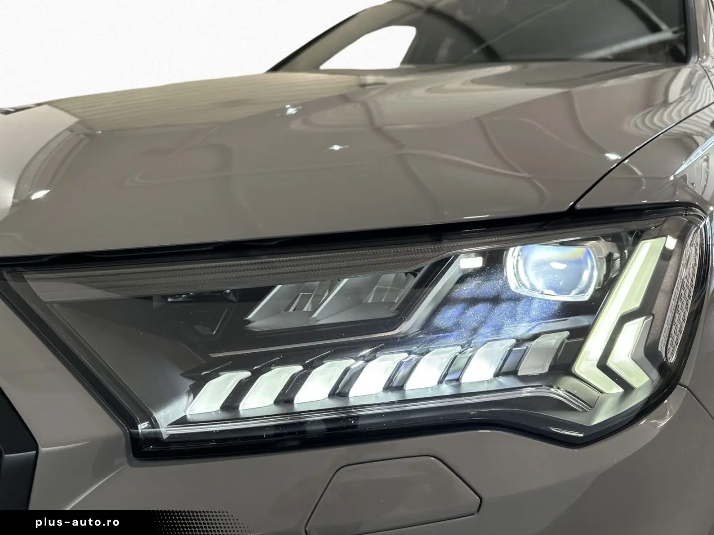 AUDI Q7 55 TFSI COMPETITION S LINE 7 SITZE AHK PANO
