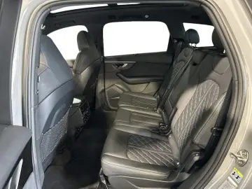 AUDI Q7 55 TFSI COMPETITION S LINE 7 SITZE AHK PANO