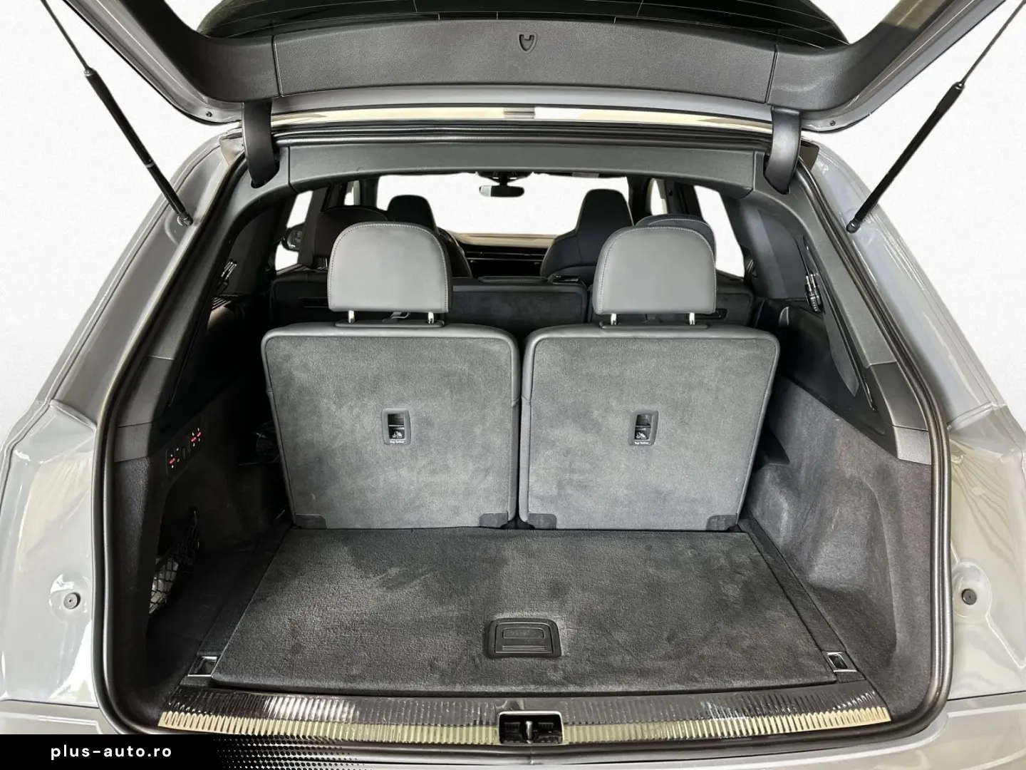 AUDI Q7 55 TFSI COMPETITION S LINE 7 SITZE AHK PANO