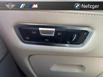 BMW X5 M50 i Laser HUD Pano AHK Standheizung Softclo