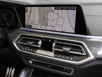 BMW X6 M50i M Sport HUD PANO ACC AHK 360 KAM RFK LM