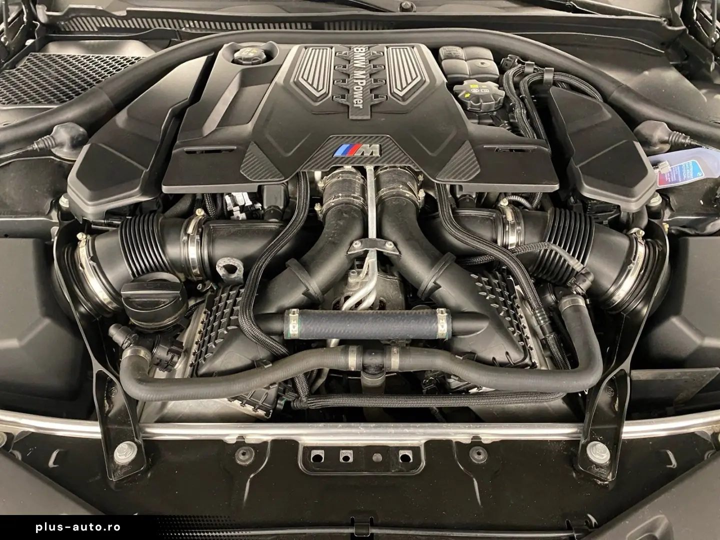 BMW M8 Gran Coupé M Carbon Alcantara Driver's Packag