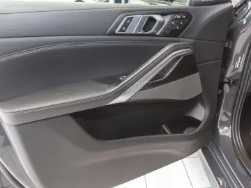 BMW X6 M50 i AHK Panorama HUD 360Kamera Leder Klimas
