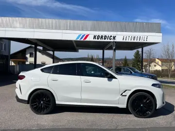 BMW X6    M60i xDrive AHK 3 5T HK HIFI CAM