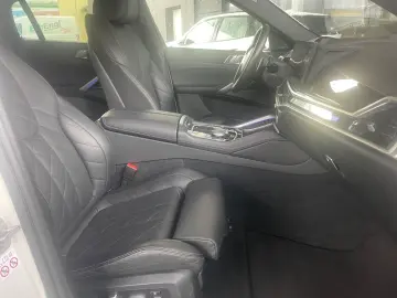 BMW X6    M60i xDrive AHK 3 5T HK HIFI CAM