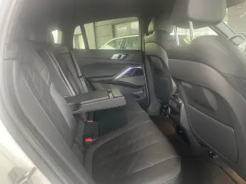BMW X6    M60i xDrive AHK 3 5T HK HIFI CAM