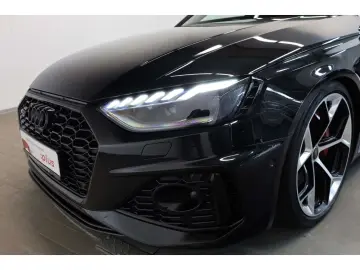 AUDI RS4 Avant TFSI quattro RS Competition plus