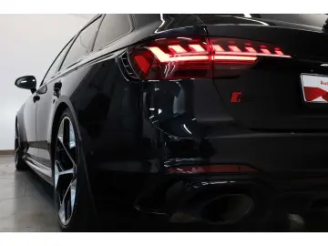 AUDI RS4 Avant TFSI quattro RS Competition plus