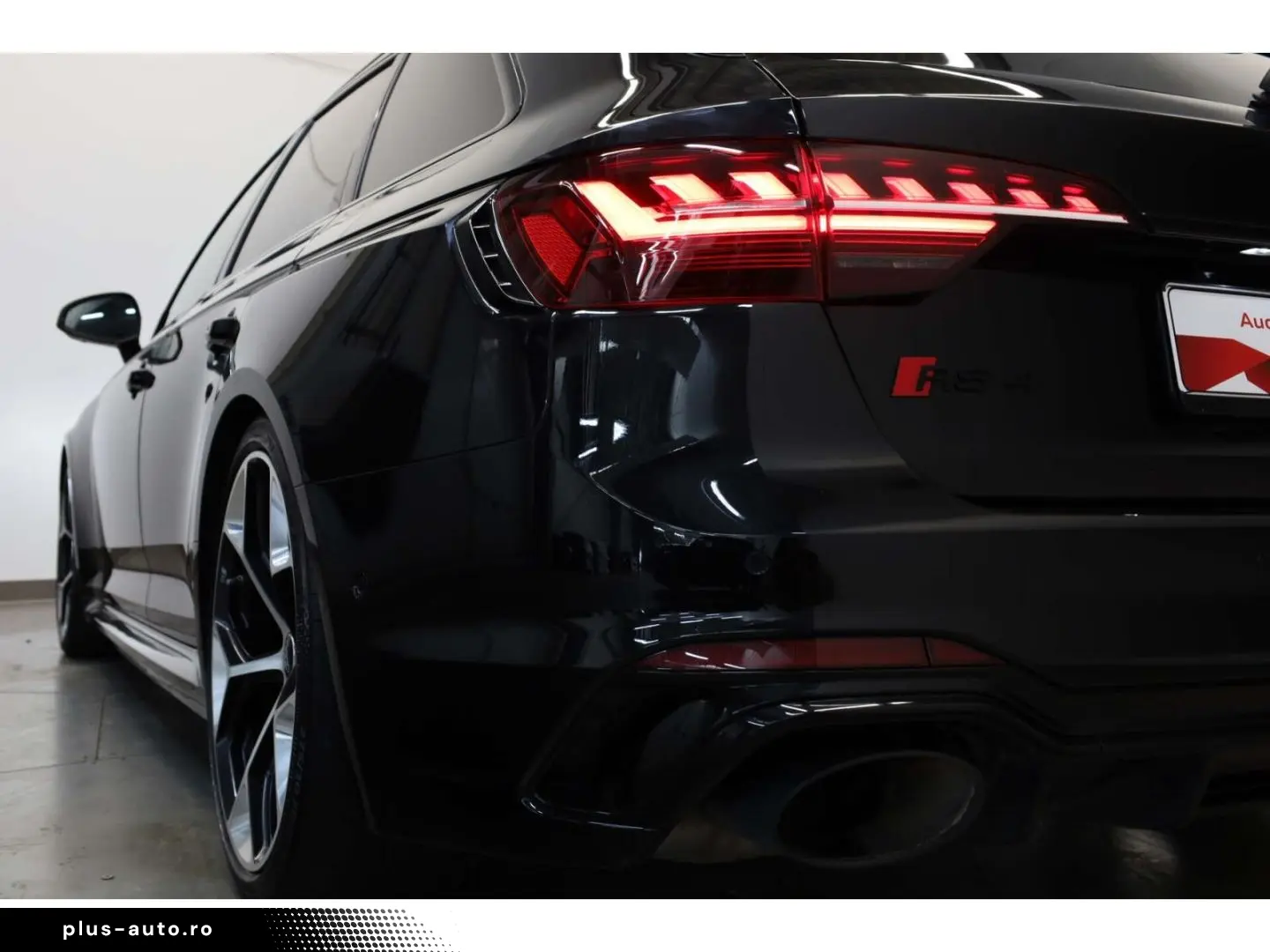 AUDI RS4 Avant TFSI quattro RS Competition plus