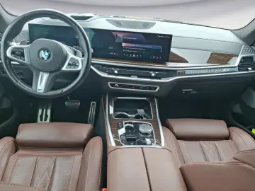 BMW X7 xDrive40i Navi Leder Tempom.aktiv Panoramadac