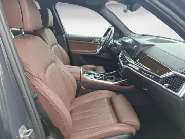 BMW X7 xDrive40i Navi Leder Tempom.aktiv Panoramadac