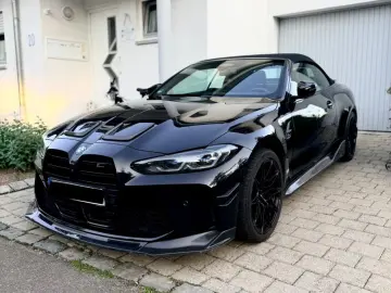 BMW M4 Cabrio xDrive Competition Widescreen