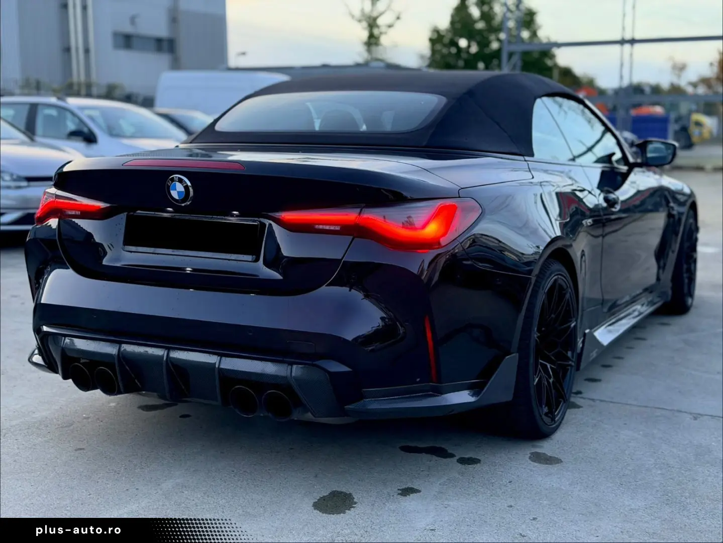 BMW M4 Cabrio xDrive Competition Widescreen