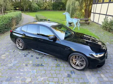 BMW M5 Comp. 1.Hand Carbon-Keramik B&W Individual