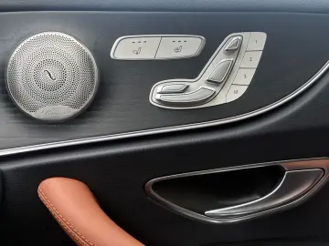 MERCEDES-BENZ AMG E 53 4M  Coupé HUD Panorama Burm. Massage