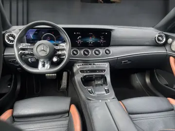 MERCEDES-BENZ AMG E 53 4M  Coupé HUD Panorama Burm. Massage