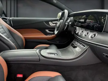 MERCEDES-BENZ AMG E 53 4M  Coupé HUD Panorama Burm. Massage