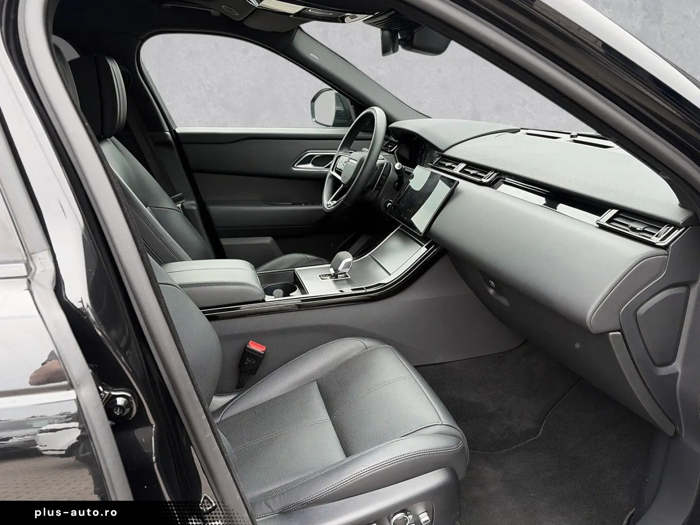 LAND ROVER Range Rover Velar P400 DYNAMIC HSE BLACK AHK