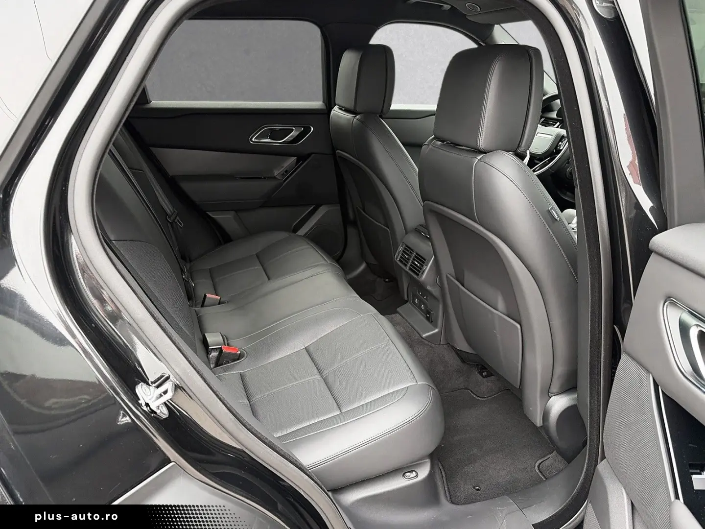 LAND ROVER Range Rover Velar P400 DYNAMIC HSE BLACK AHK