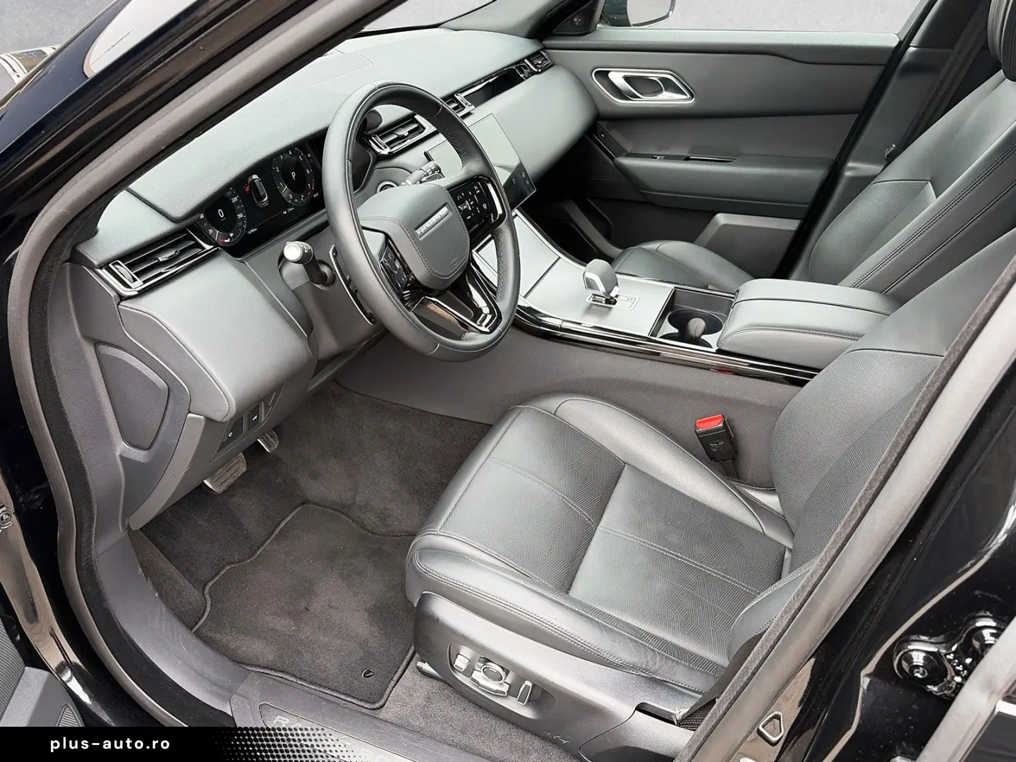 LAND ROVER Range Rover Velar P400 DYNAMIC HSE BLACK AHK