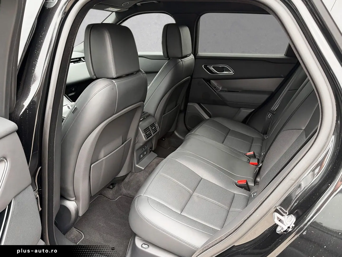 LAND ROVER Range Rover Velar P400 DYNAMIC HSE BLACK AHK