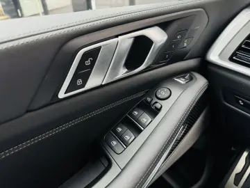 BMW X5 M60i xDrive M Sport Pro DA PA Prof Pano H K