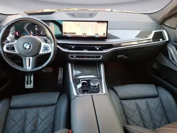 BMW X6 M60i M SPORT PRO Soft-Close Adaptiv LED Drivi