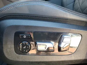 BMW X6 M60i M SPORT PRO Soft-Close Adaptiv LED Drivi