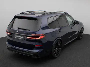 BMW X7 M60i xD Panorama 360 HUD DAB H K SoftCL 22