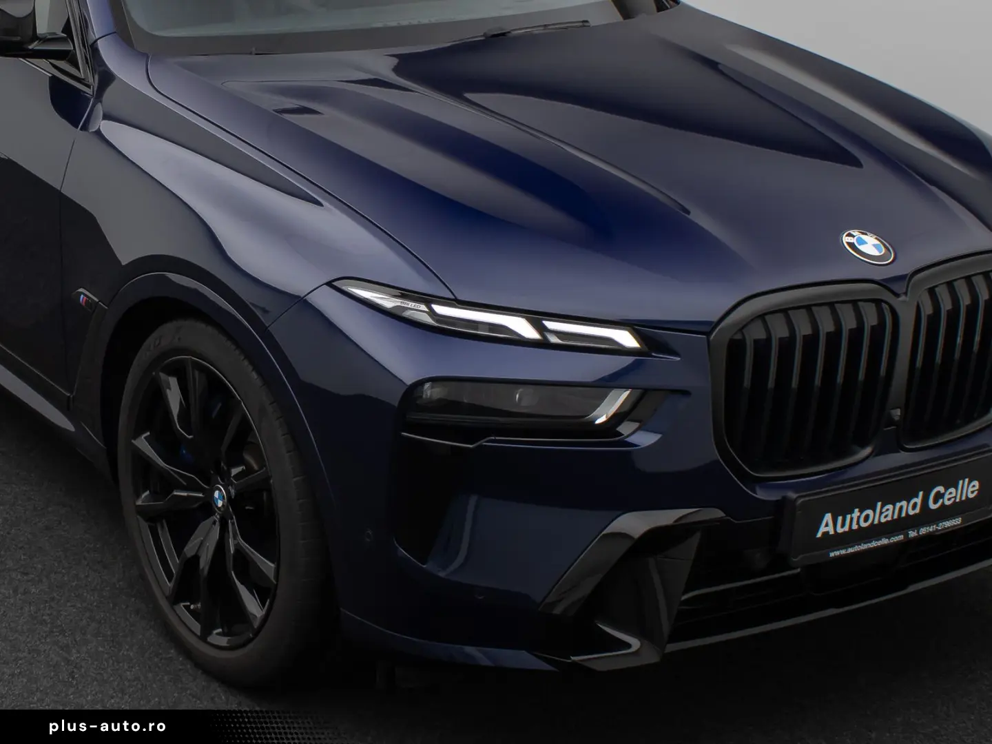 BMW X7 M60i xD Panorama 360 HUD DAB H K SoftCL 22