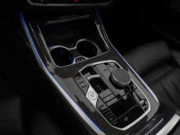 BMW X7 M60i xD Panorama 360 HUD DAB H K SoftCL 22