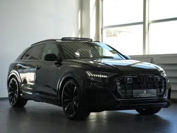 AUDI Q8 50 TDI quattro  AUT PANO AHK B&O HEAD-UP STHZ
