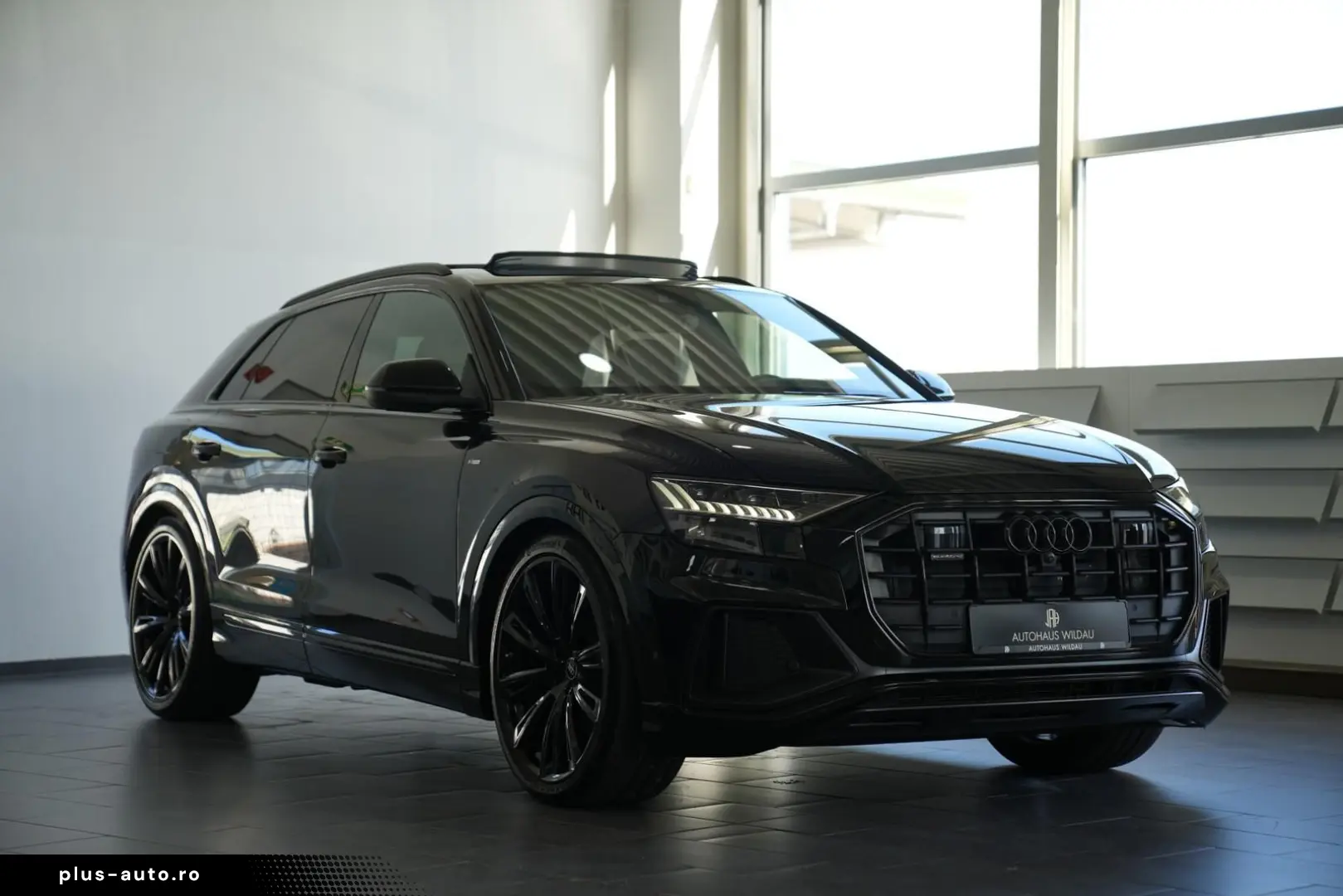 AUDI Q8 50 TDI quattro  AUT PANO AHK B&O HEAD-UP STHZ