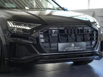 AUDI Q8 50 TDI quattro  AUT PANO AHK B&O HEAD-UP STHZ