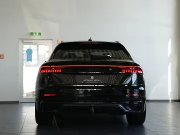 AUDI Q8 50 TDI quattro  AUT PANO AHK B&O HEAD-UP STHZ
