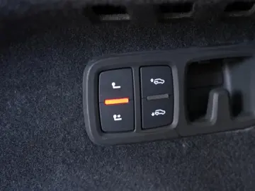 AUDI Q8 50 TDI quattro  AUT PANO AHK B&O HEAD-UP STHZ