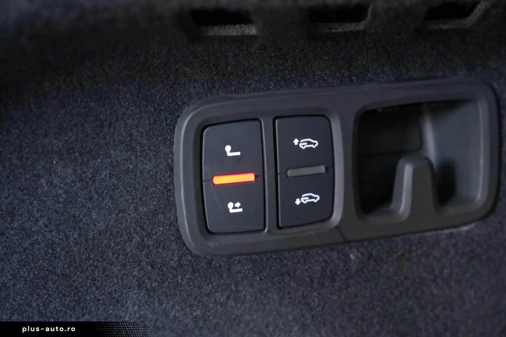 AUDI Q8 50 TDI quattro  AUT PANO AHK B&O HEAD-UP STHZ