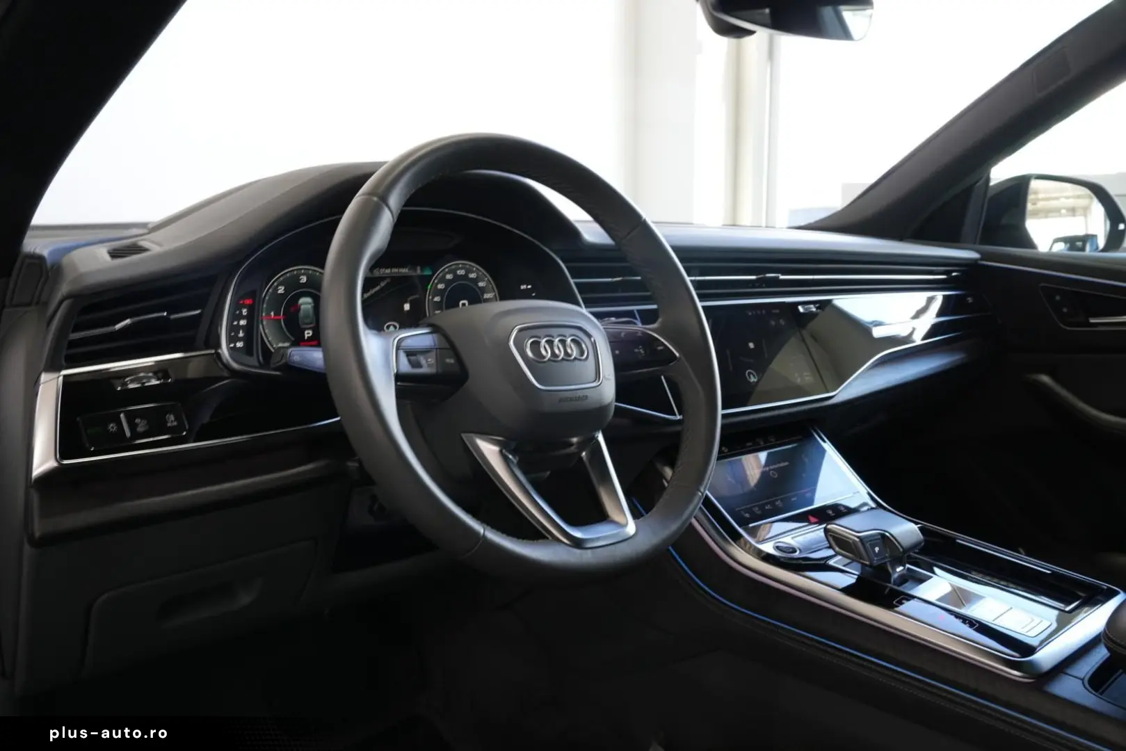 AUDI Q8 50 TDI quattro  AUT PANO AHK B&O HEAD-UP STHZ