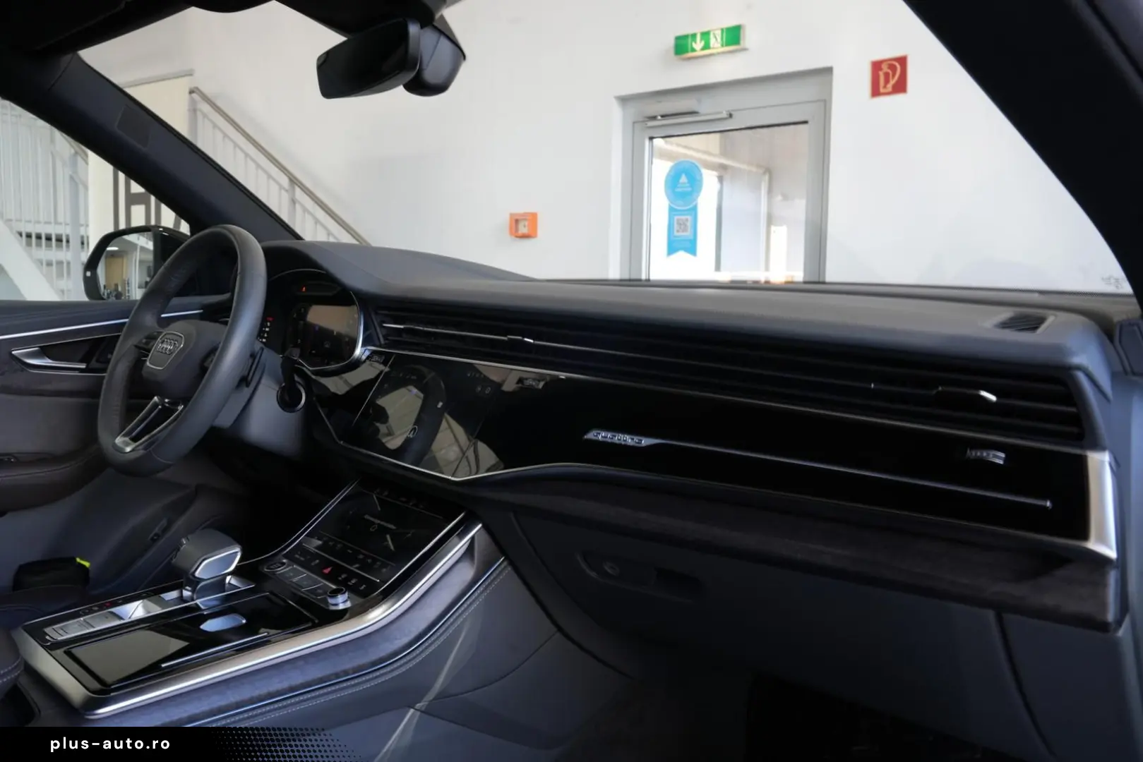 AUDI Q8 50 TDI quattro  AUT PANO AHK B&O HEAD-UP STHZ