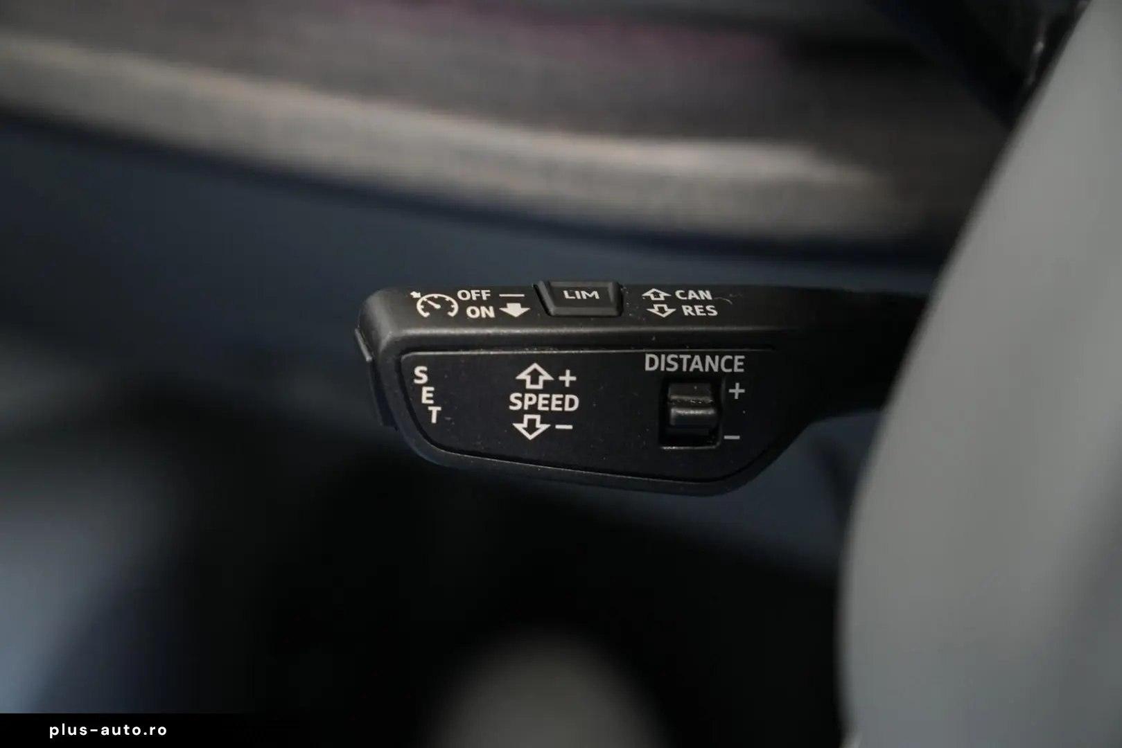 AUDI Q8 50 TDI quattro  AUT PANO AHK B&O HEAD-UP STHZ