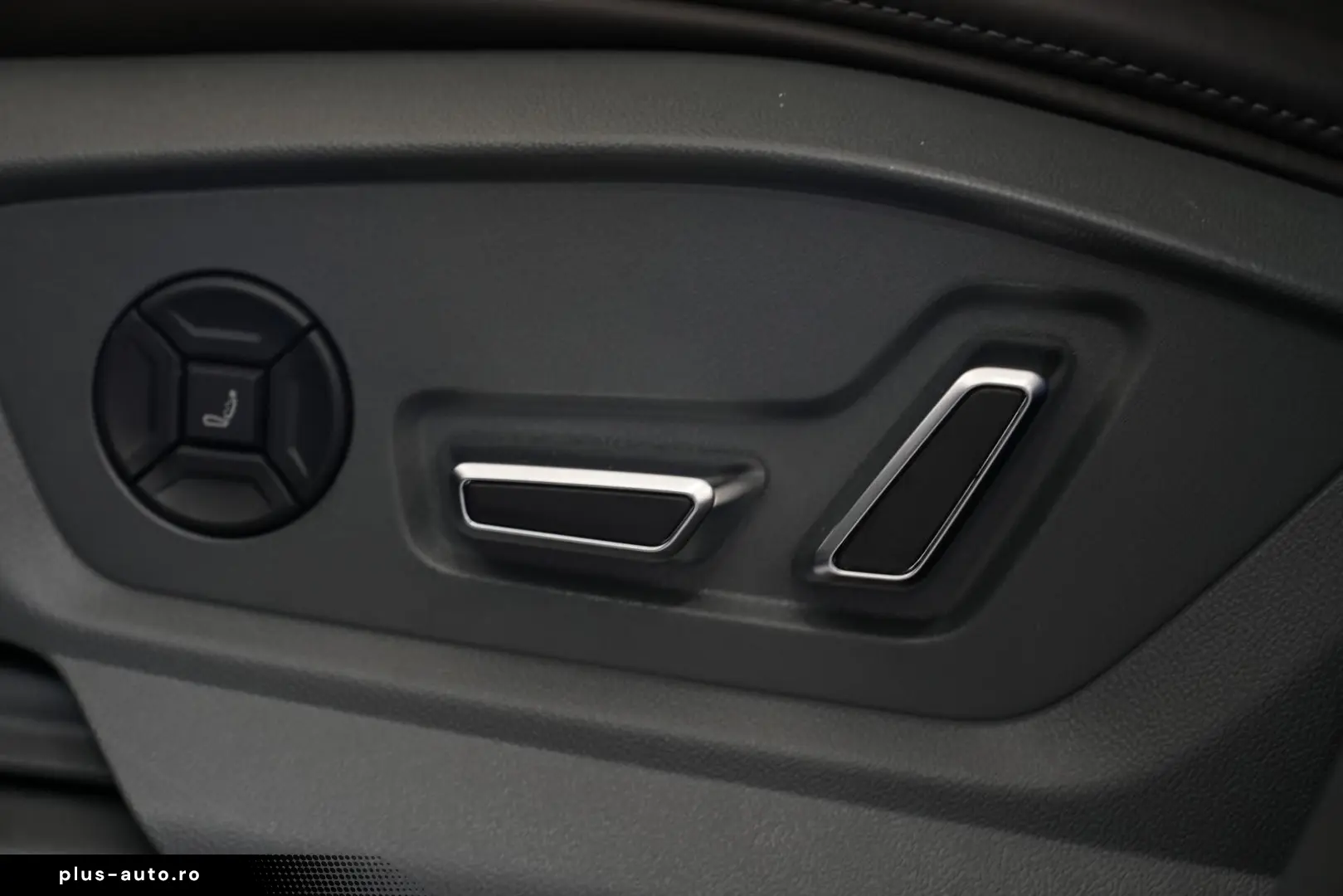 AUDI Q8 50 TDI quattro  AUT PANO AHK B&O HEAD-UP STHZ