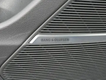 AUDI RS Q8 HD-Matrix Pano B&O STHZG Luft