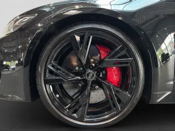 AUDI RS6 Avant TFSI Q AHK PANO HD-MATRIX BuO KERAMIK