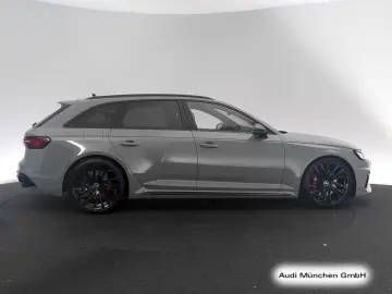 AUDI RS4 Avant tiptr. Sportabgas B&O Navi