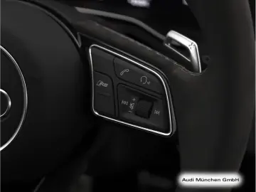 AUDI RS4 Avant tiptr. Sportabgas B&O Navi