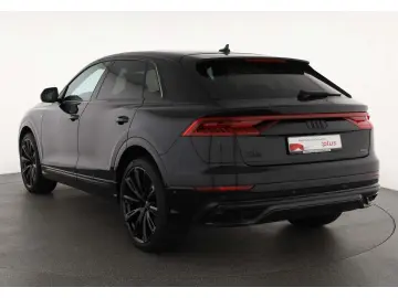 AUDI Q8 50 TDI quattro S line competition plus