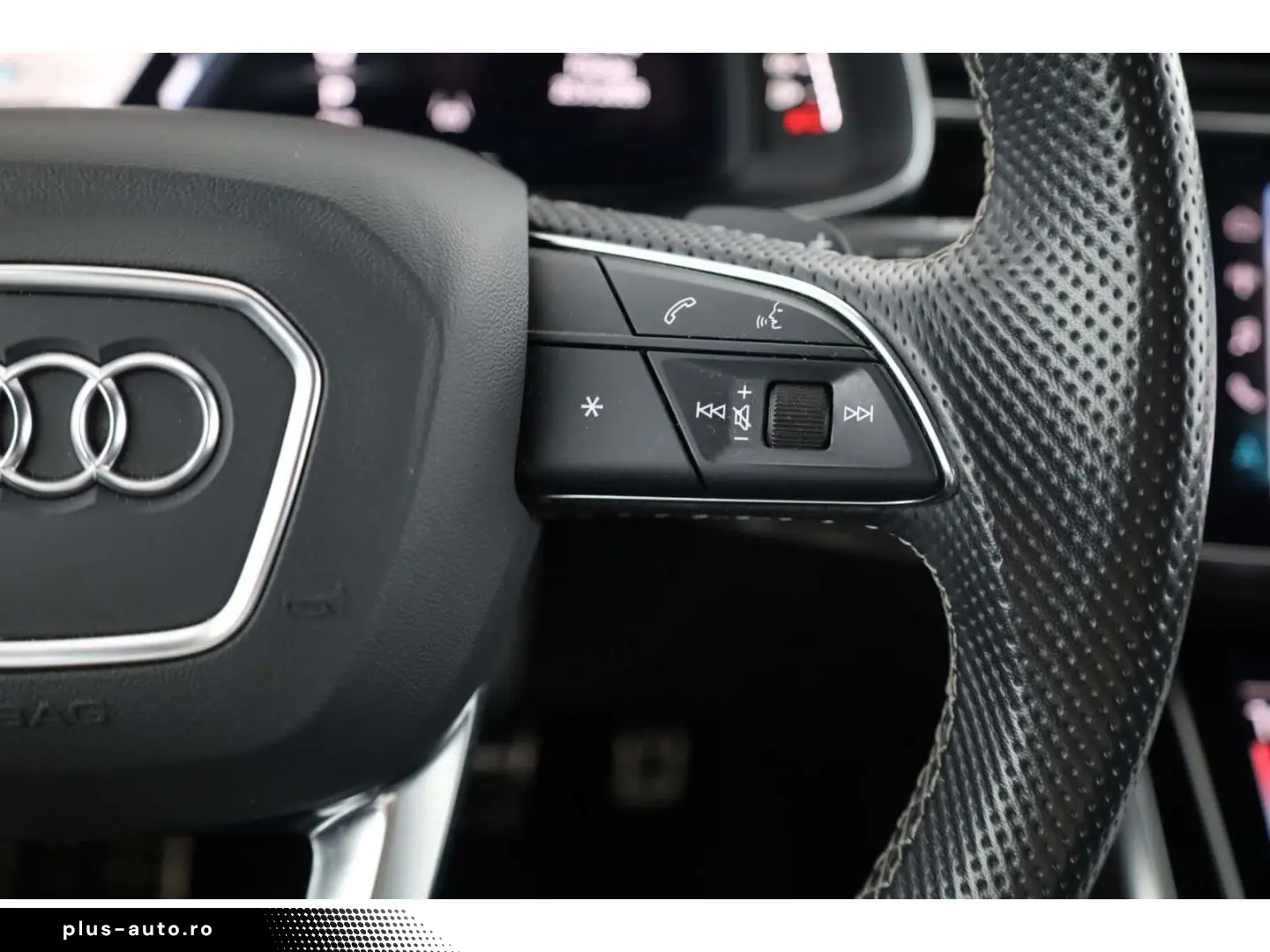 AUDI Q8 50 TDI quattro S line competition plus