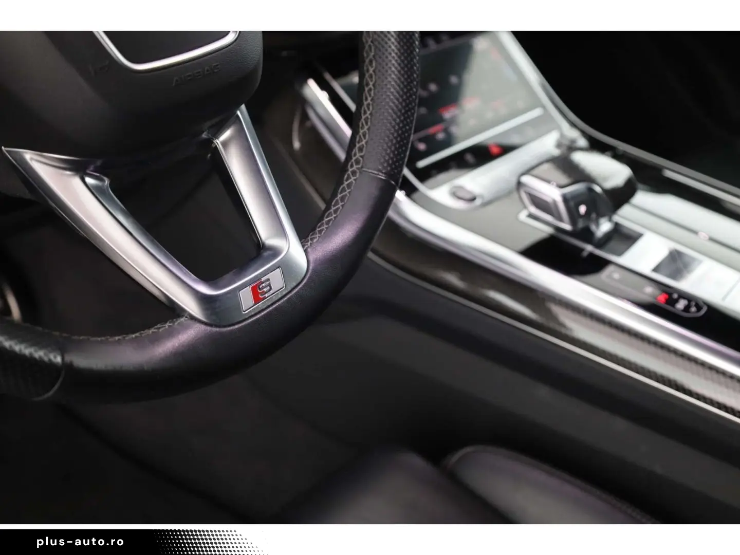 AUDI Q8 50 TDI quattro S line competition plus
