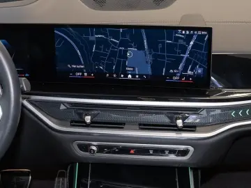 BMW X7 xDrive40i M Sport HUD PANO ACC AHK RFK NAVI